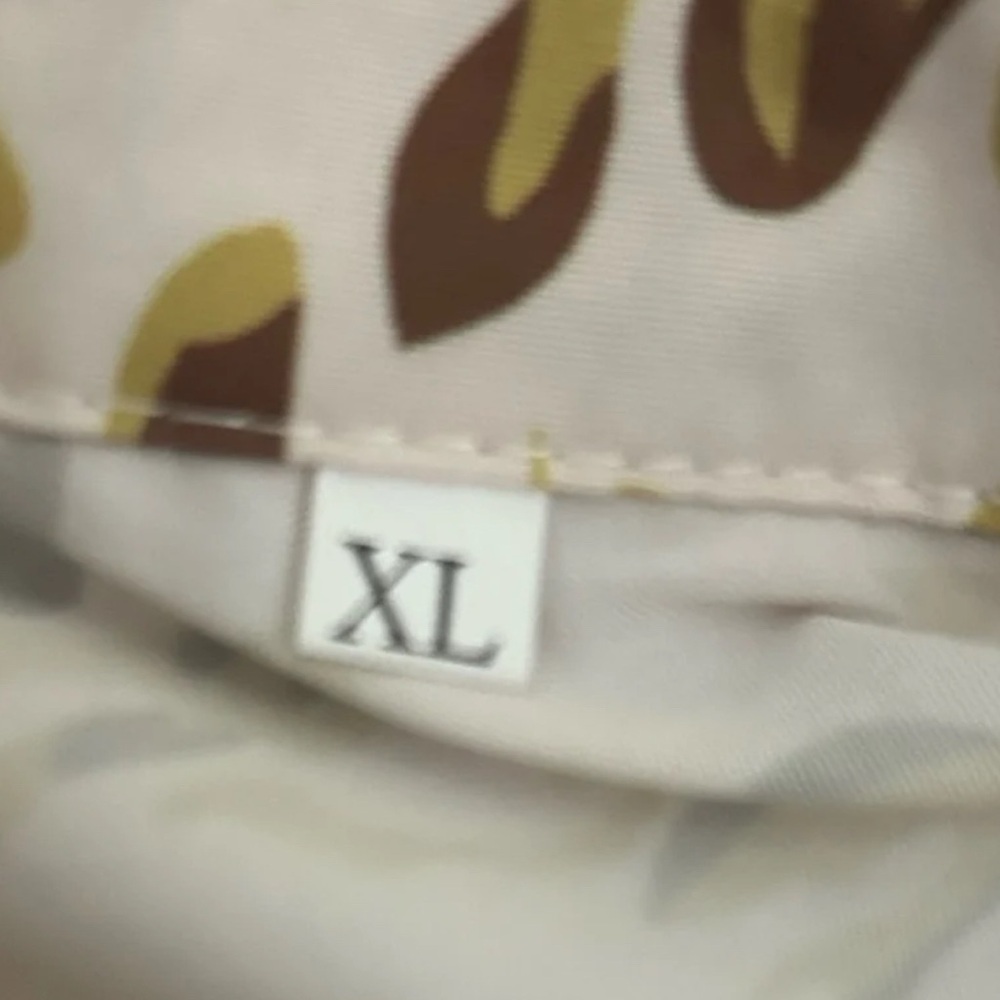 Elegant Abstract Print Women's Top - Picture 2 of 4